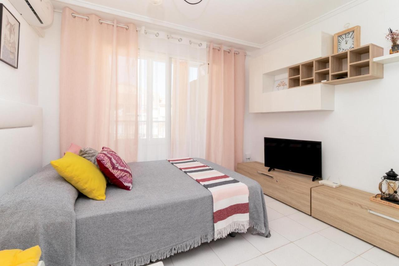 Espanatour Apartamento Alecia Torrevieja Esterno foto
