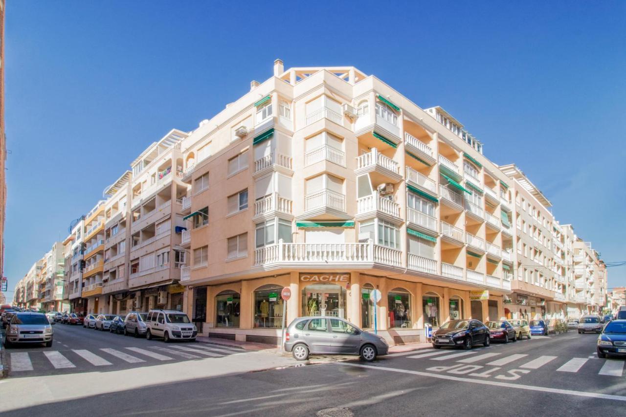 Espanatour Apartamento Alecia Torrevieja Esterno foto